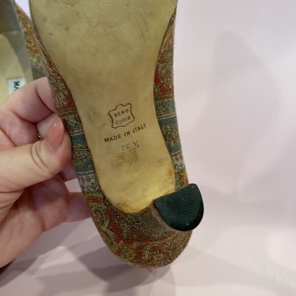 ✨HOST PICK✨Manolo Blahnik Paisley Tapestry Heel Great Used Condition Womens Euro - Picture 10 of 12